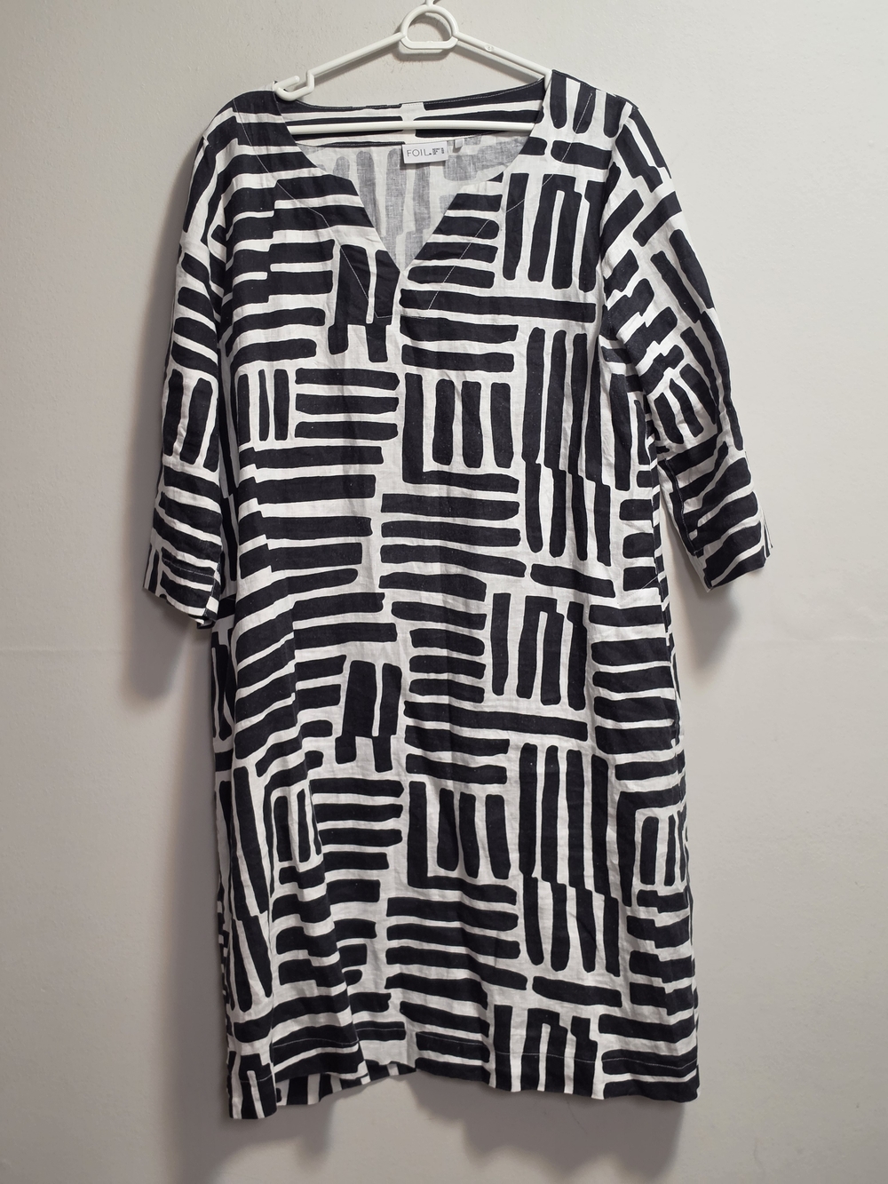Foil Black & White Geometric 100% Linen Tunic Dress - 3/4 Sleeves